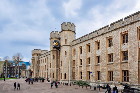 Londra: Tour guidato della Torre di Londra con opzione Gioielli della Corona5 ore: Torre di Londra, Gioielli e Tower Bridge (privato)
