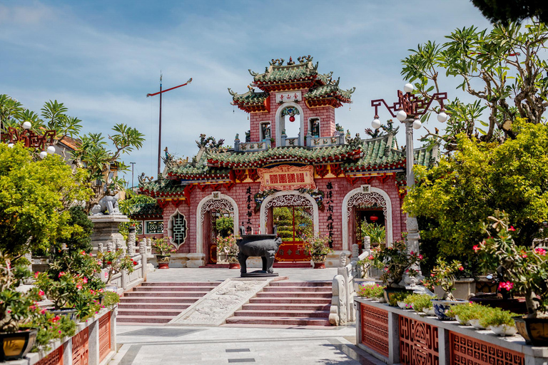 Hoi An Bites Food Tour with 15+ Tastings
