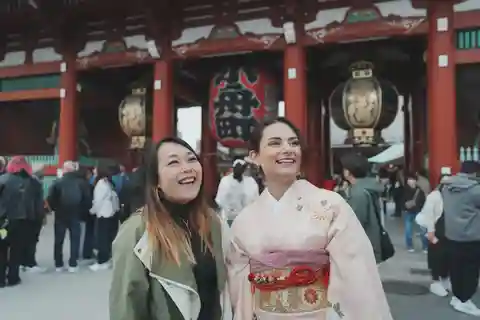 Personnalisez les incontournables de Tokyo et les joyaux locaux avec un ami local.