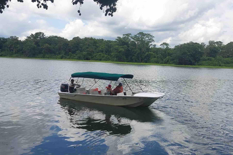 2 Nights in Chagres Lodge + Monkey Tour + Canoe + Hike