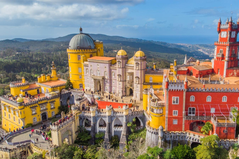 De Lisbonne: excursion d'une journée à Sintra, au palais de Pena et à Cascais