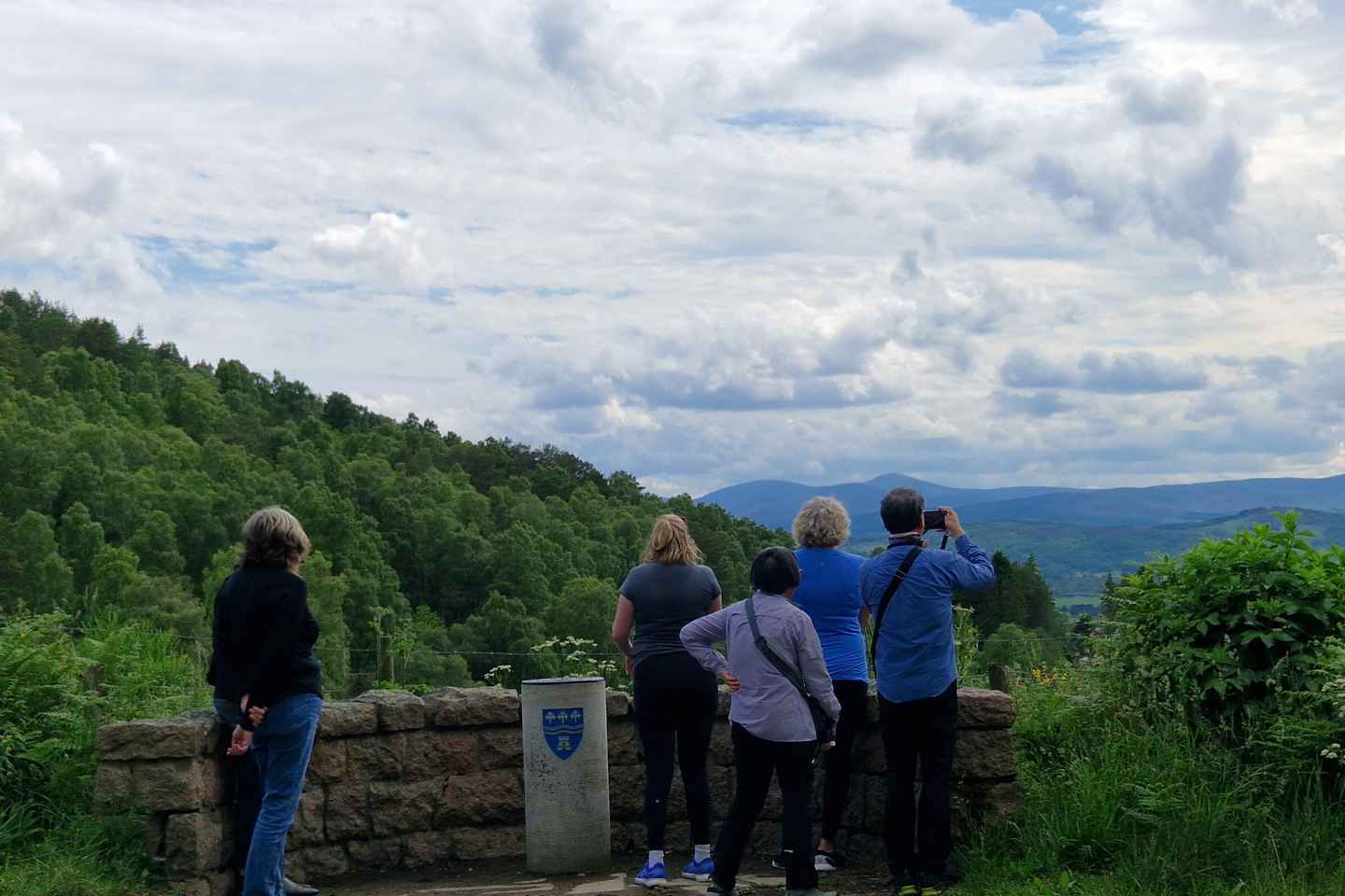 애버딘 출발: 발모럴 에스테이트와 로열 디사이드 투어