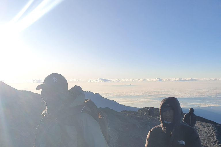 Kilimandjaro : 6 jours d&#039;ascension de la route Machame en pleine lune