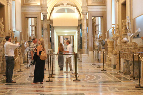 Roma: Visita sin colas a los Museos Vaticanos y la Capilla SixtinaVisita en grupo semiprivada (máximo 10 personas por guía)