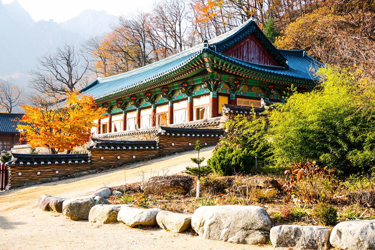 Seoraksan Hiking: Ulsanbawi, Biryong Falls & Finisher Gift B) Hiking Only Shared Tour, Meet at Mt. Seorak