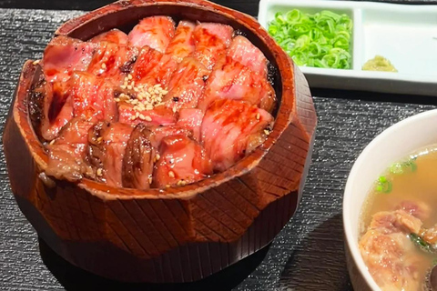 Desde Nagoya: excursión de un día a Shirakawa-go y Hida-TakayamaIncluye mirador. Salida de la estación de Nagoya a las 8:00.