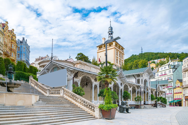 From Prague: Karlovy Vary and Loket Excursion (Optional Castle) Sightseeing Tour in Spanish - WITH ADMISSION