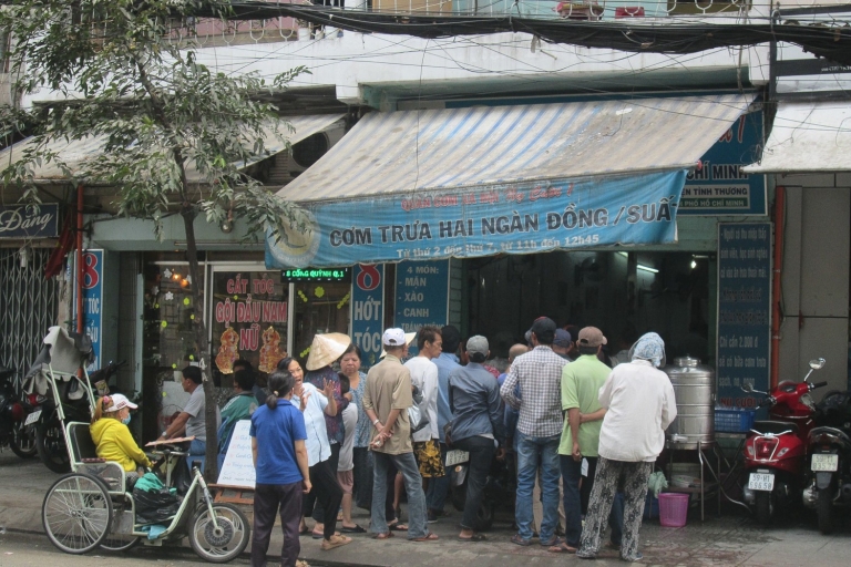 Saigon Slum Tour with Motorbike Tour with Pickup inside Districts 1, 3 and 4