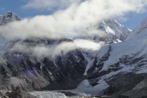 Depuis Katmandou : 11 jours de trek au camp de base de l&#039;Everest avec guide