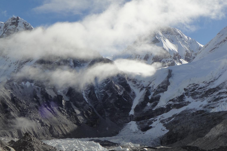 Depuis Katmandou : 11 jours de trek au camp de base de l&#039;Everest avec guide