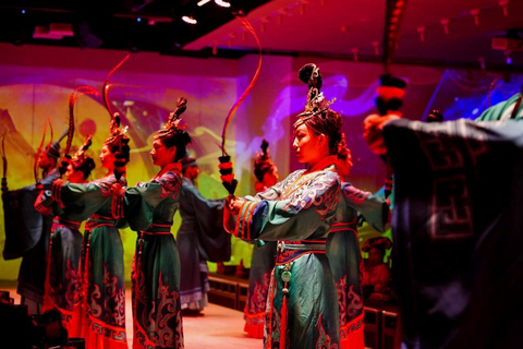 Jinan: Immersive Palace Banquet with Show VIP Seats for Dinner (Makeup & Costume Not Included)