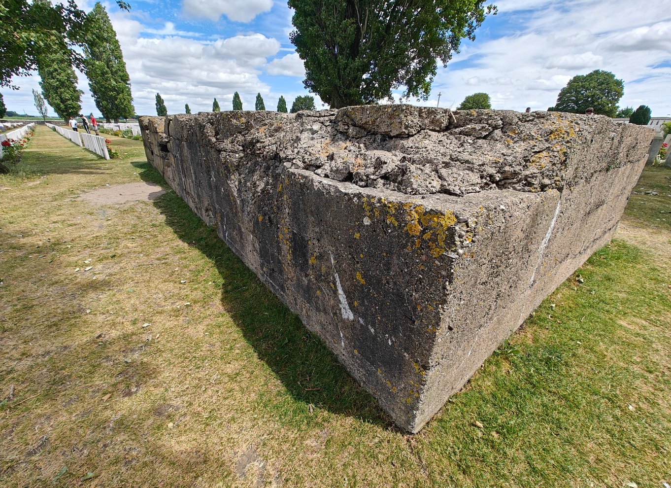 Ypres: En udforskning af de dødbringende fremspringende slagmarker