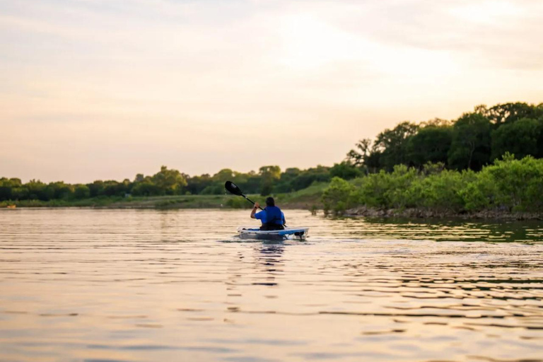 Grapevine Lake: Clear Kayak Tour