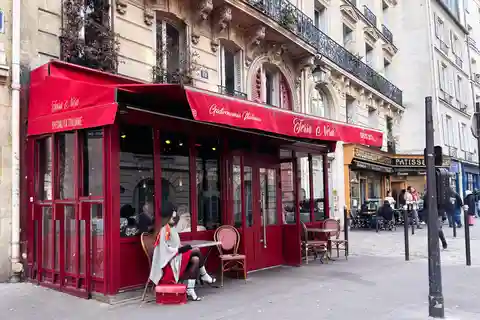Paris: Byvandring i Emilys fodspor i Paris