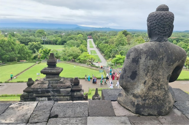 Sultan Palace, Water Castle, Borobudur & Prambanan Day Trip