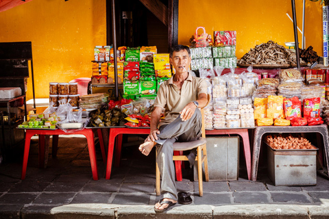 Hoi An Bites Food Tour with 15+ Tastings