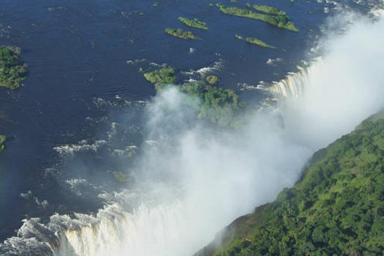 Aventura de lujo de un día en las cataratas Victoria con vuelo en helicóptero