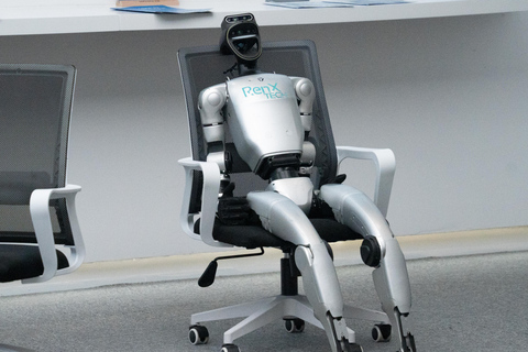 上海：最新日常科技，包括机器人、电动汽车和无人机标准套餐（含无人机送货体验）