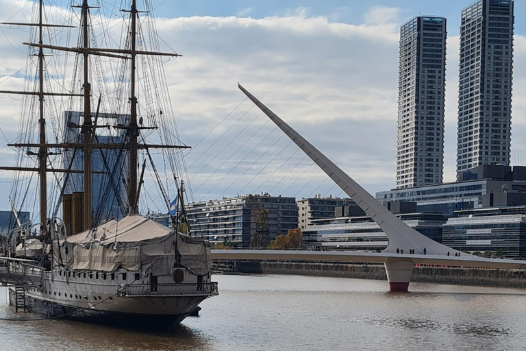 Buenos Aires: Puerto Madero Tour Voor Kleine GroepenPuerto Madero Tour: Historische dokken &amp; moderne wonderen!