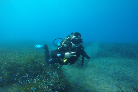 Santorin : expérience de plongée sous-marine dans la caldeira volcanique