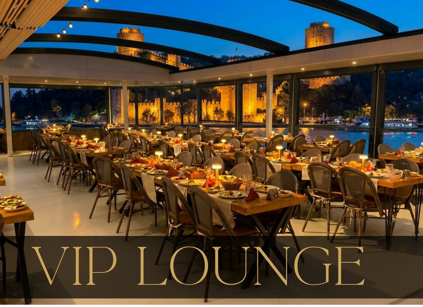 Istanbul: Bosporus-middagscruise og show med privat bord