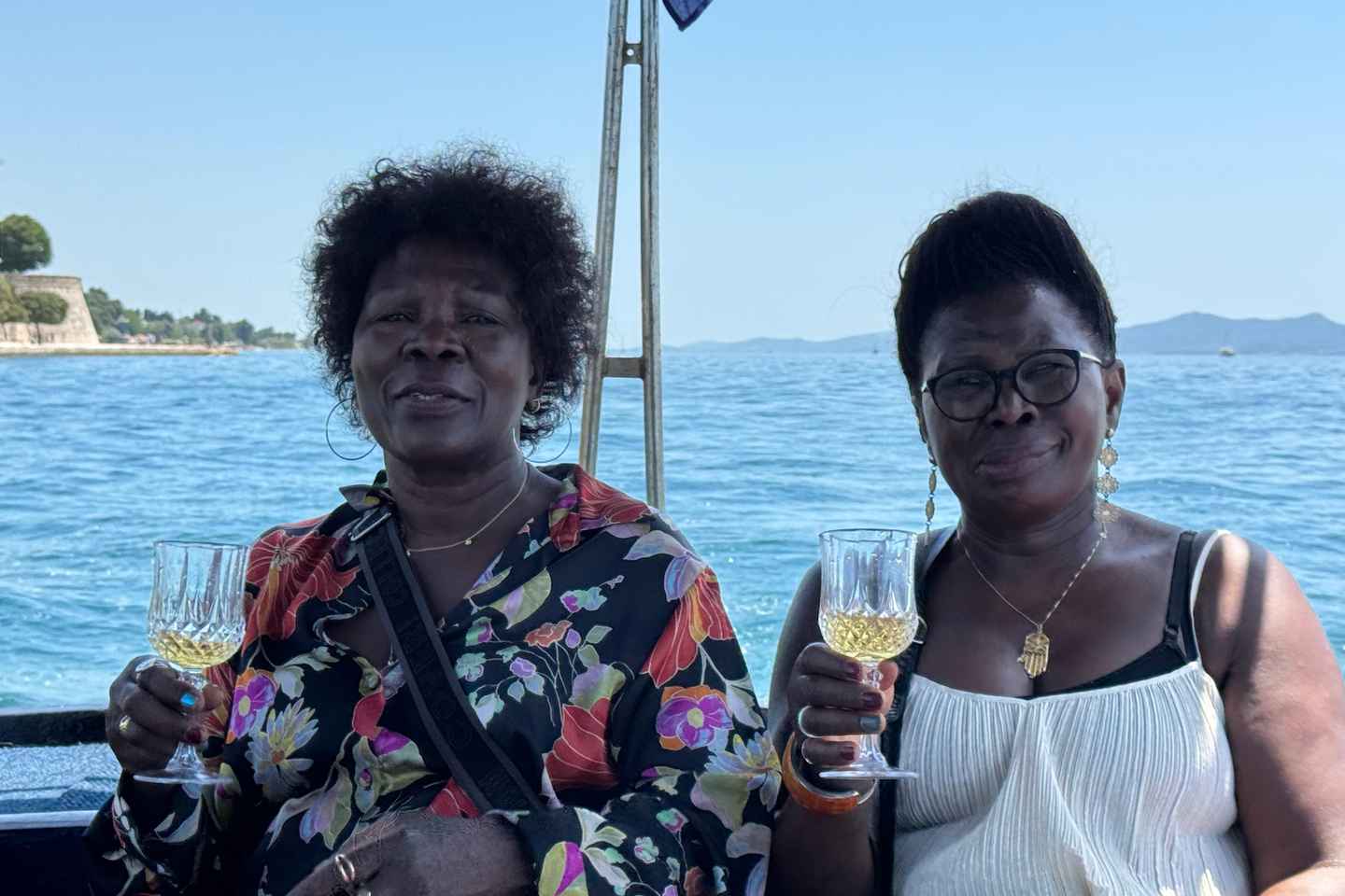 Zadar: Wooden Boat half day Adventure with drinks