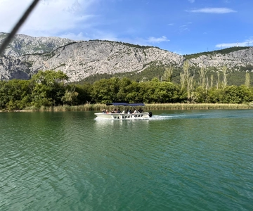 Omiš: Cetina River Canyon Glass Boat Tour to Radman Mills