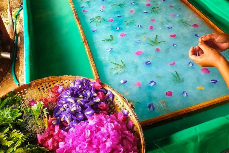 Luang Prabang: Private Mulberry Saa Paper and Lantern Making