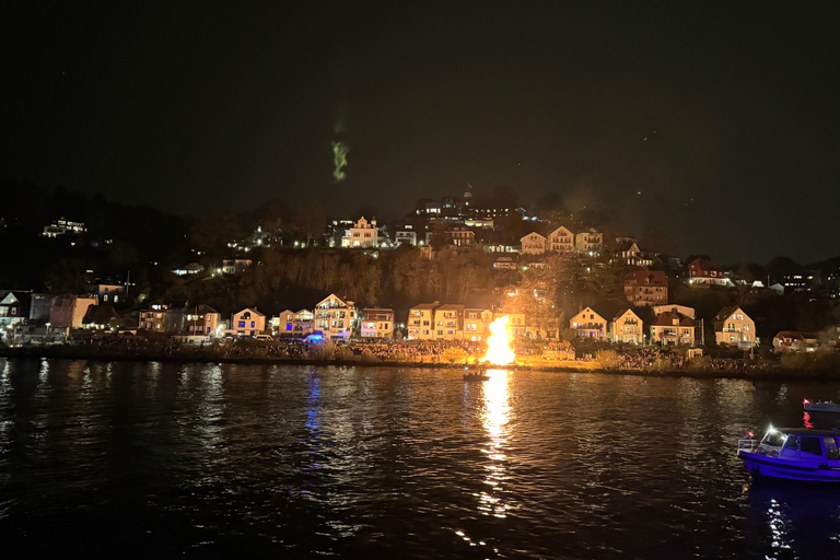 Hamburg: Easter Bonfire and Light Cruise on Easter Saturday