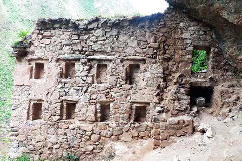 Cuzco: ÑAUPA IGLESIA - QUILLARUMIYOQ EXPLORATIE