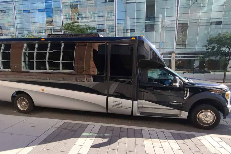 Toronto Premium Outlets Shopping Shuttle Bus. Foto: GetYourGuide Toronto Premium Outlets Shopping Shuttle Bus. Foto: GetYourGuide