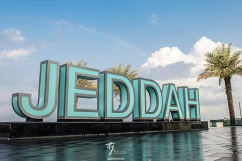 Jeddah: Private Full-Day Sightseeing Tour with 5-Star Lunch