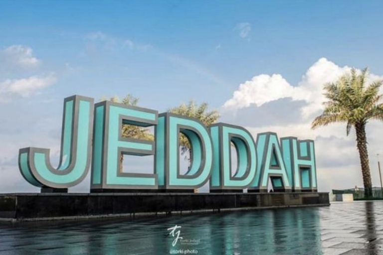 Jeddah: Layover Sightseeing Tour with Airport Pickup