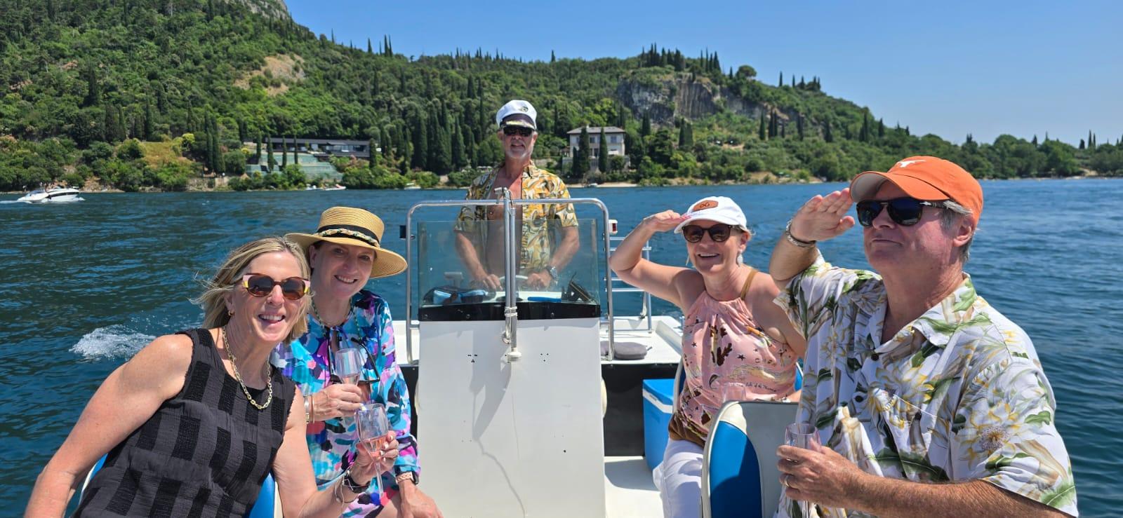 Garda: Private Bootstour mit Wein- und Foodtasting