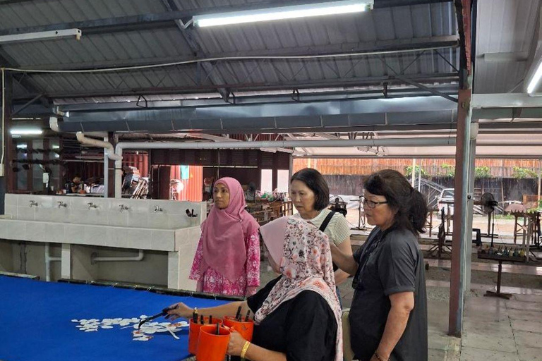Penang: Guided City and Countryside Tour with Fruit Tasting