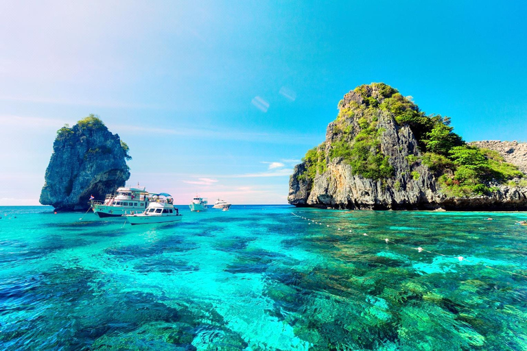 Phi Phi: 4 Islands Sunset &amp; Bioluminescent Plankton Tour