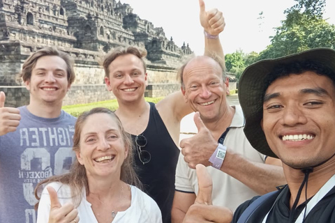Borobudur &amp; Prambanan: TagestourPrivate Tour: Prambanan &amp; Borobudur with Pickup &amp; Drop-off