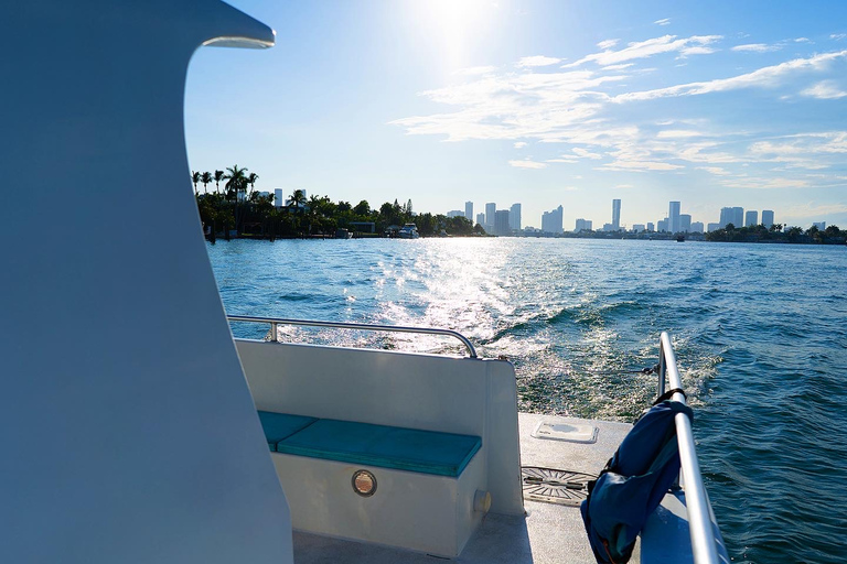 Miami: Avontuurlijke cruise met jetski, tubing en drankjesTour met gas- en jachthavenkosten