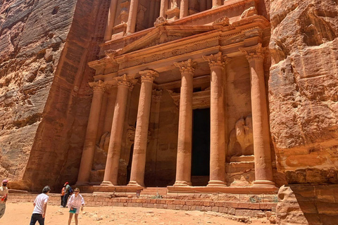 Esplora i punti salienti della Giordania - 2 giorni di Petra, Wadi Rum, Mar MortoEsplora i punti salienti della Giordania - 2 giorni di Petra, Wadi Rum e Mar Morto