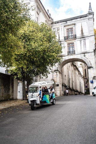 Lisbon: Half-day Guided Sightseeing Tour by Tuk Tuk