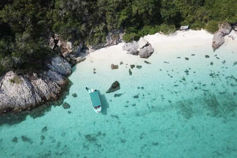 芭堤雅：萨迈桑岛私人浮潜与皮划艇之旅