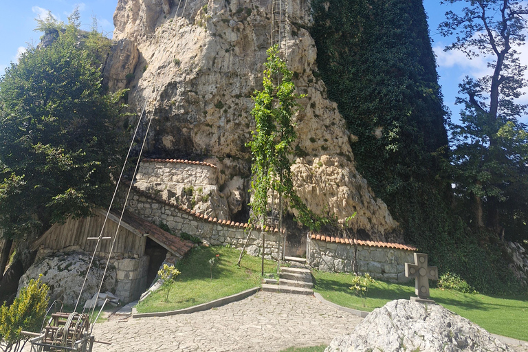 Tbilisi: Chiatura, & Tskaltubo Day Trip