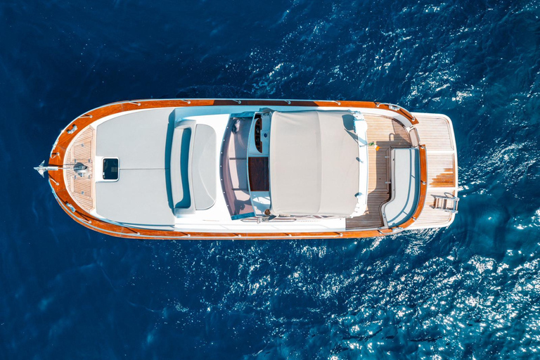 Positano: passeio de barco partilhado ao pôr do sol ao longo da Costa AmalfitanaPositano: passeio de barco partilhado ao pôr do sol pela Costa Amalfitana