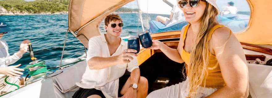 Île magnétique : Croisière à la voile à l'heure du déjeuner