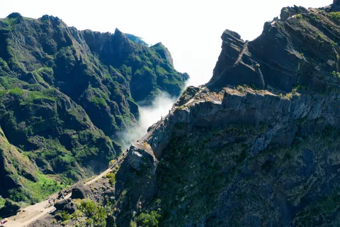 Escalera al Cielo: Pico do Areeiro en la isla de Madeira