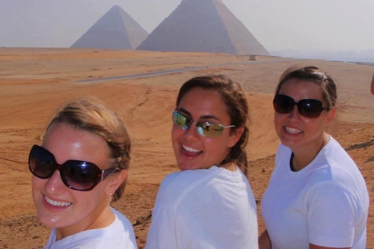 Ab Hurghada: Pyramiden von Gizeh & Ägyptisches Museum im BusGemeinsame Tour (keine Eintrittsgebühren)
