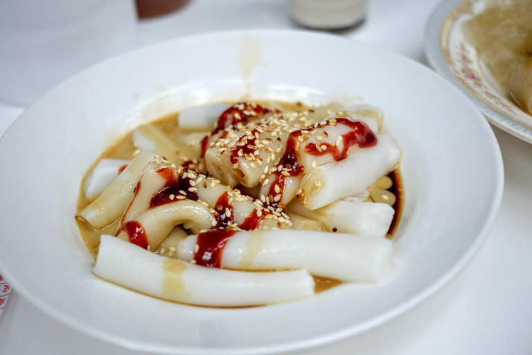 (H5)Hong Kong: Kowloon Guided Tour with Street Food Tasting