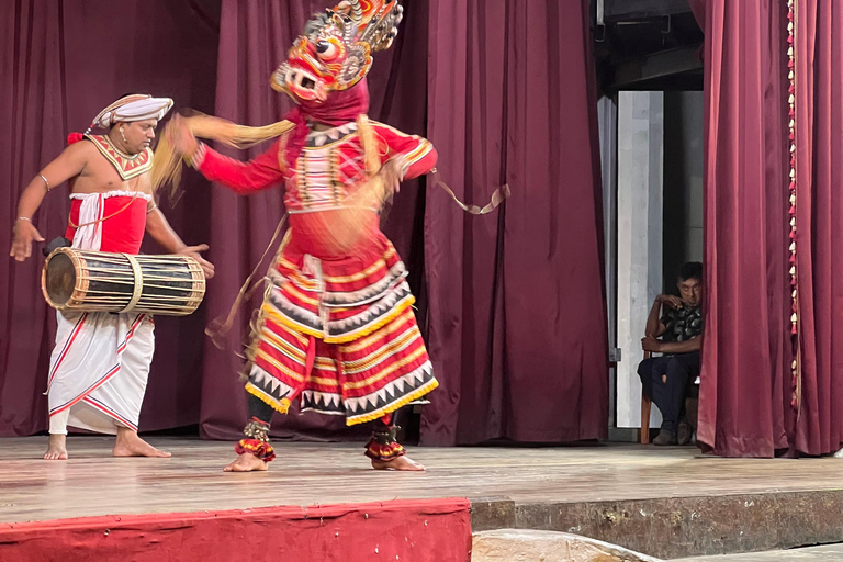 Sri Lanka : 6N/7-Day Highlights Tour: Sigiriya, Kandy & Ella