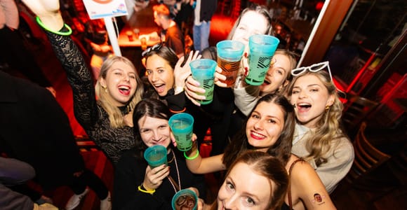 Budapest: Party Cruise with DJ | Party Bus | VIP Club Entry