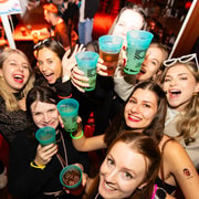 Budapest : croisière festive avec DJ | Bus festif | Entrée VIP en boîte de nuit
